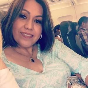 Meet your Posher, Noemi